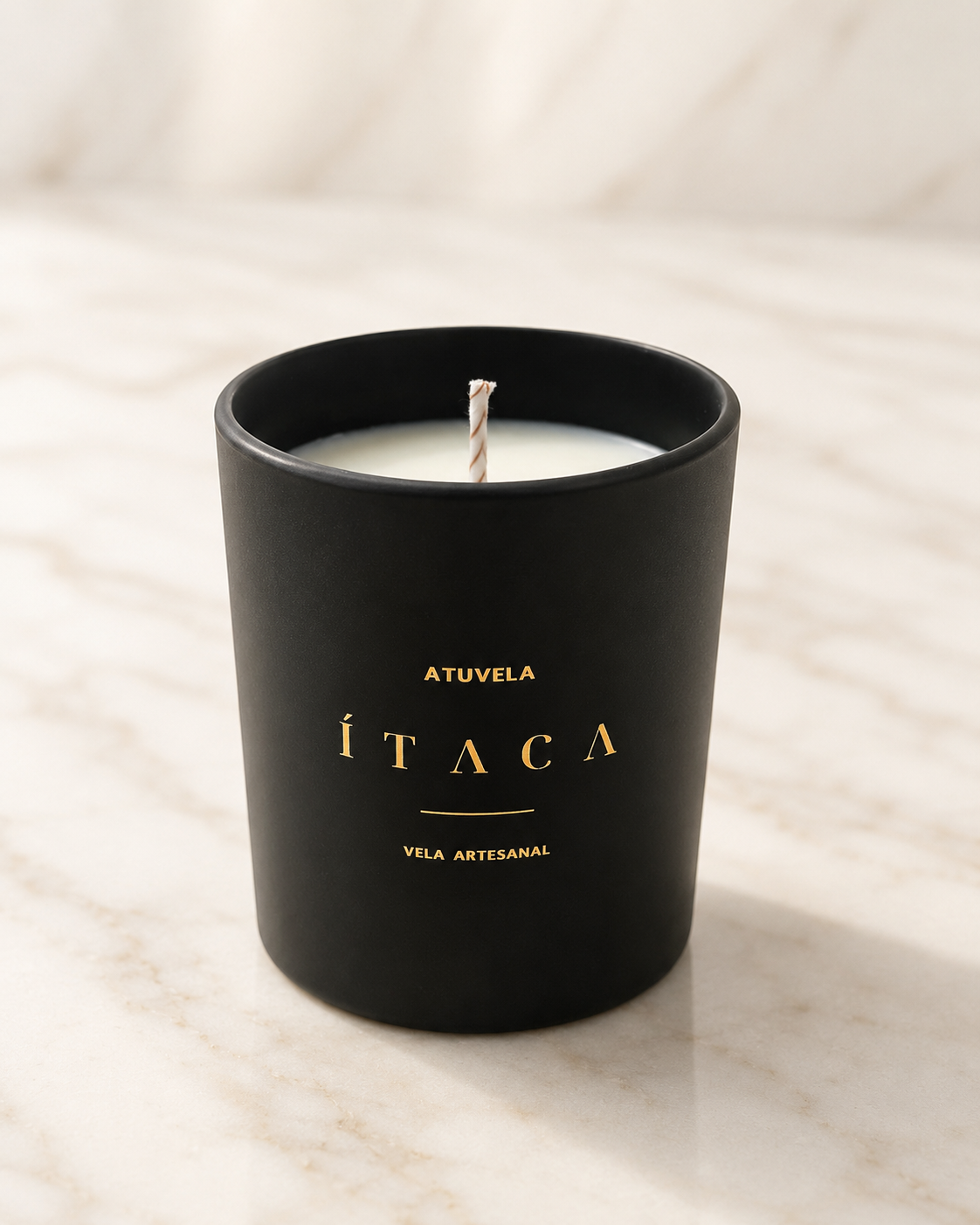 Vela Ítaca Signature · "50 horas" Vela Artesanal Premium · Cera Vegetal · Tarro Negro 30cl