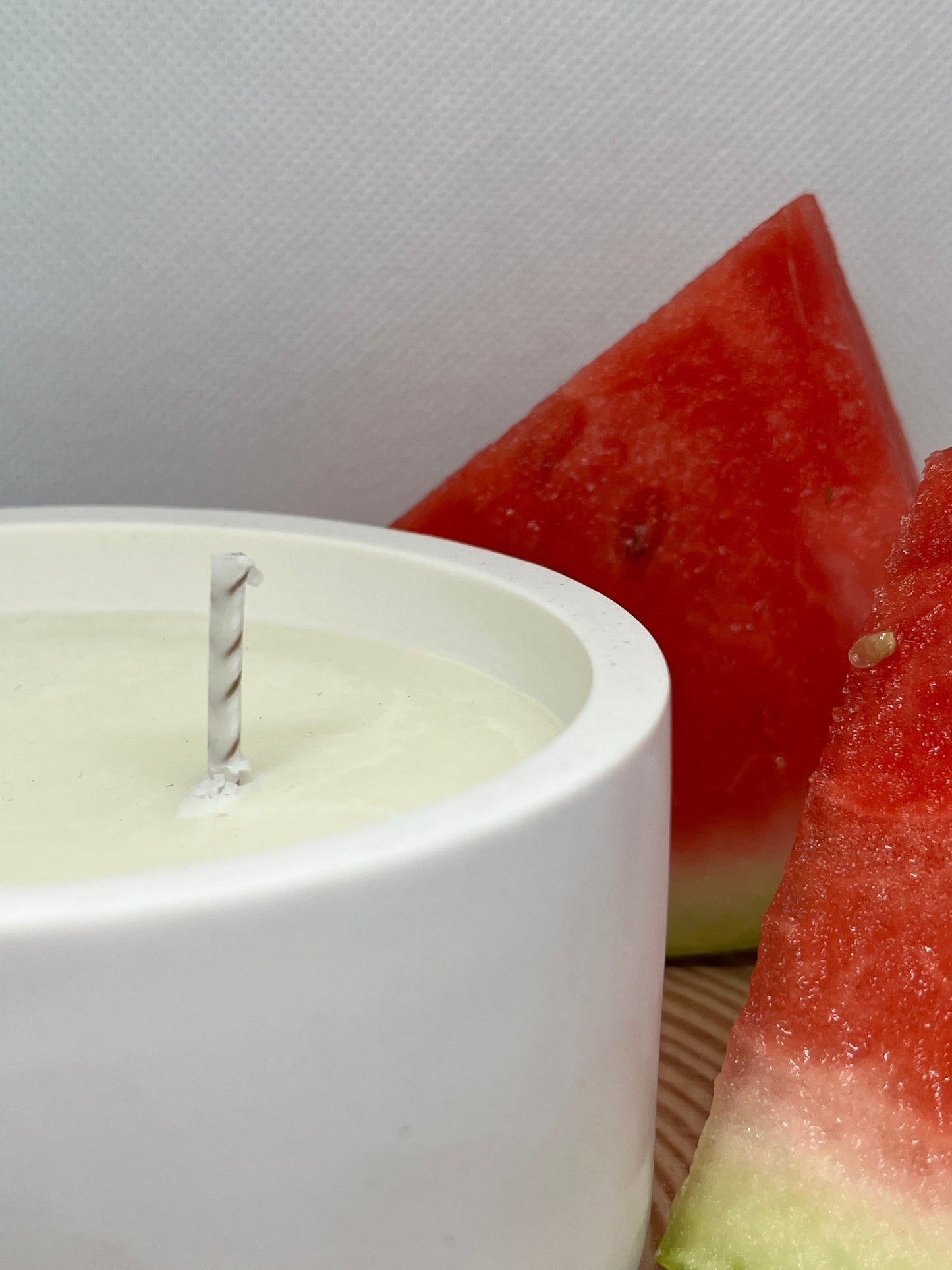 🕯️ Vela Aromática Sandía – Verano en un Bocado