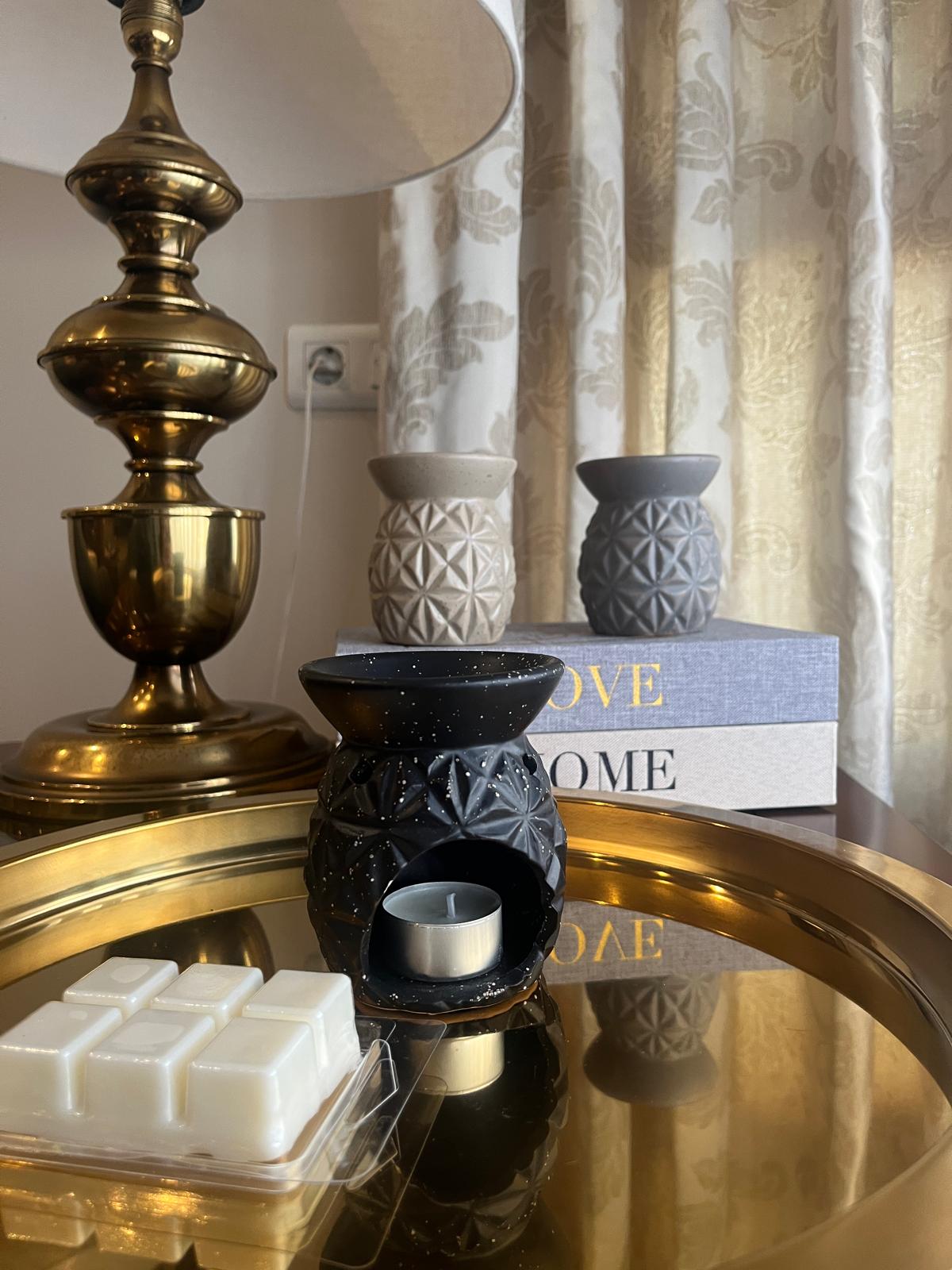 🕯️ Quemador Cerámico Rombos – Aromas, calma y estilo elegante